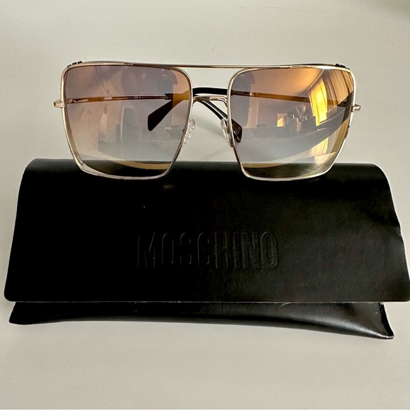 MOSCHINO Flat Brow Bar Gradient Sunglasses - Picture 4 of 8